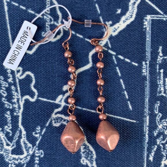 Metallic Beaded Necklace & Earring Set - Picture 7 of 8